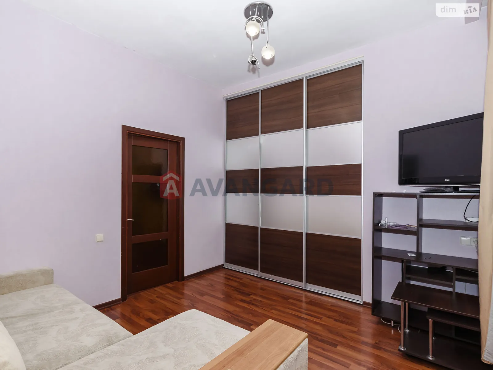 Продается 2-комнатная квартира 59.9 кв. м в Киеве, ул. Белорусская, 32 - фото 1