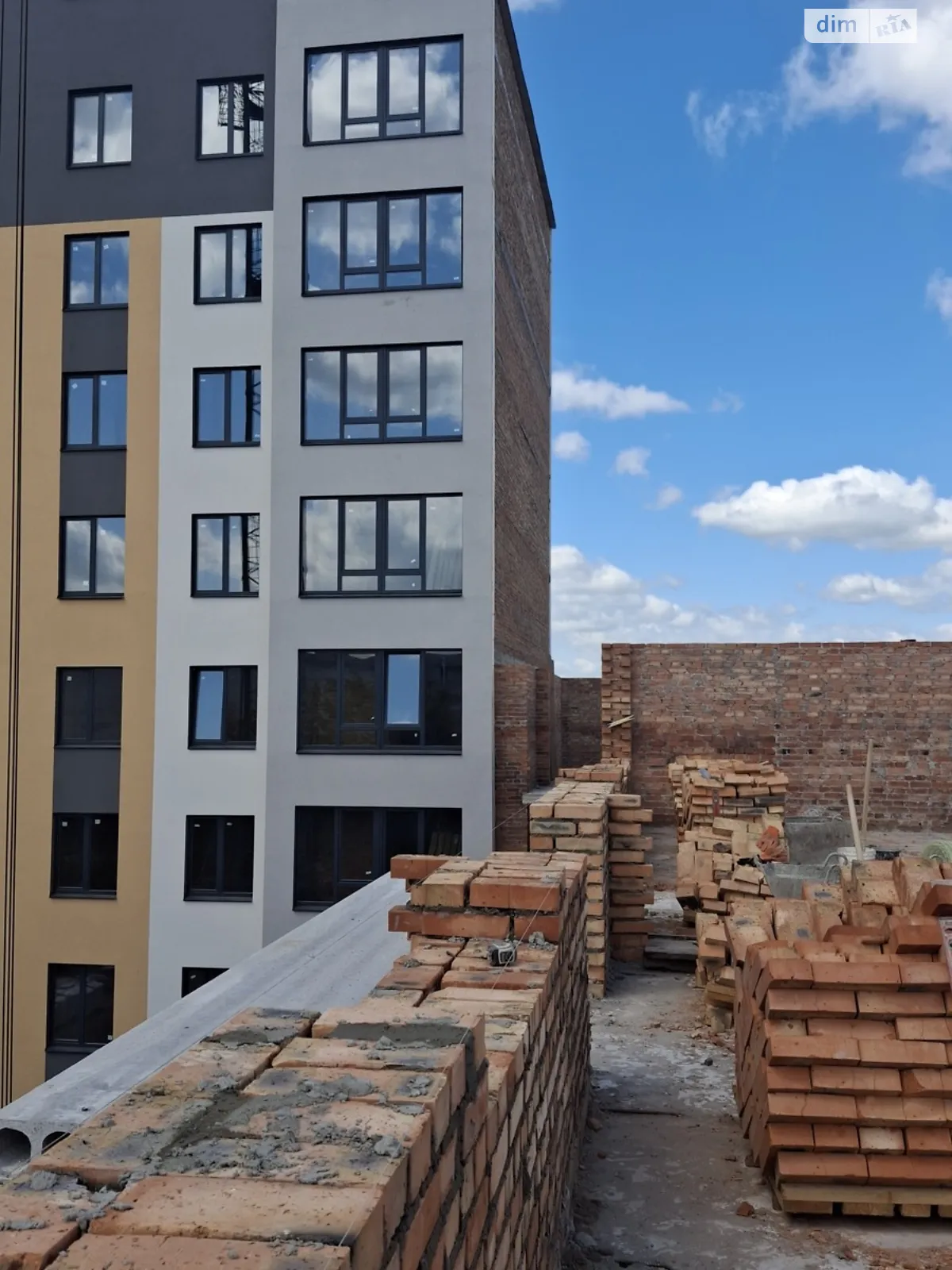 Продается 2-комнатная квартира 59.78 кв. м в Хмельницком, ул. Романа Шухевича(Курчатова), 8/2 - фото 1