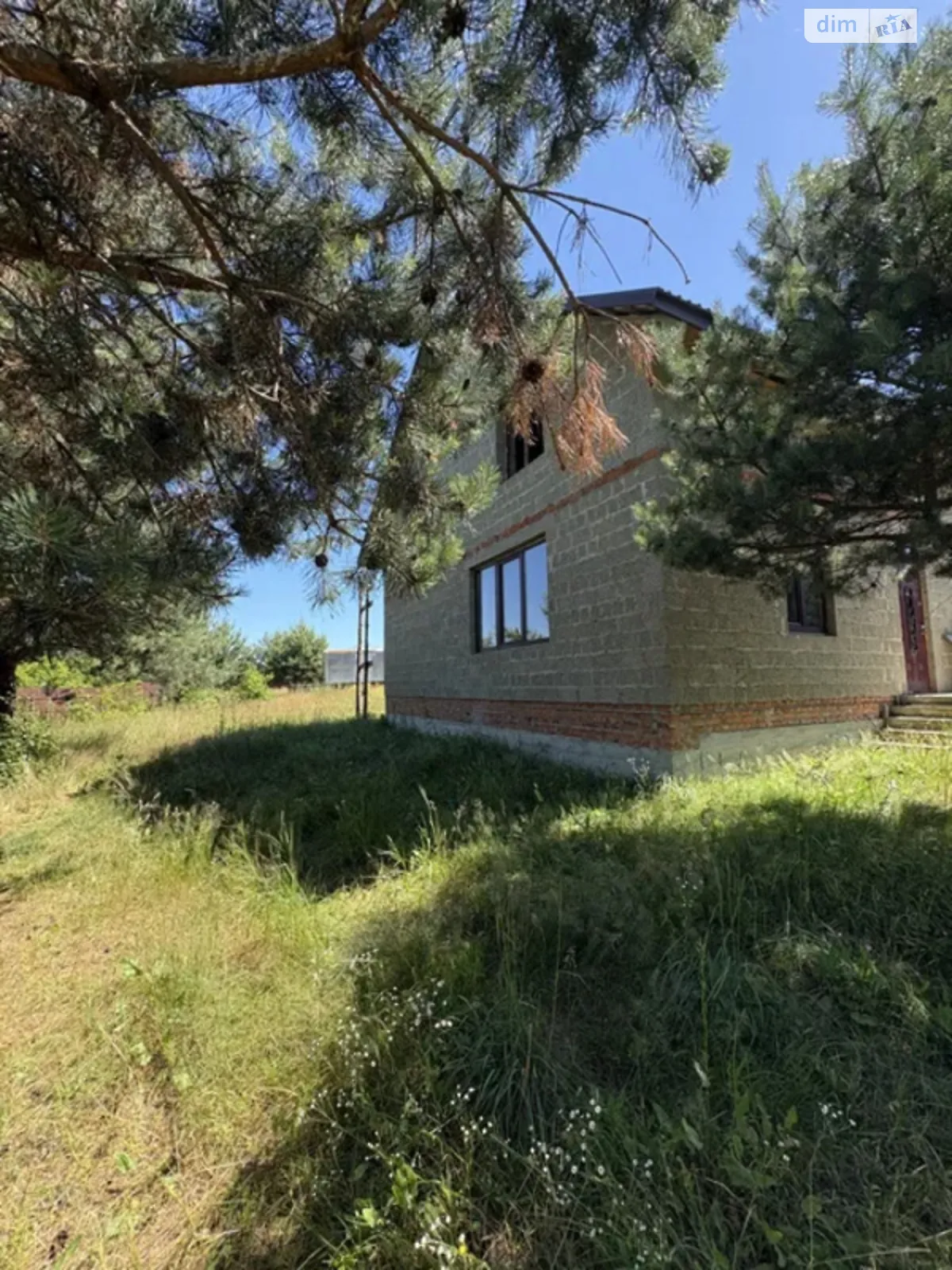 Продается дом на 2 этажа 280 кв. м с баней/сауной, цена: 25000 $ - фото 1