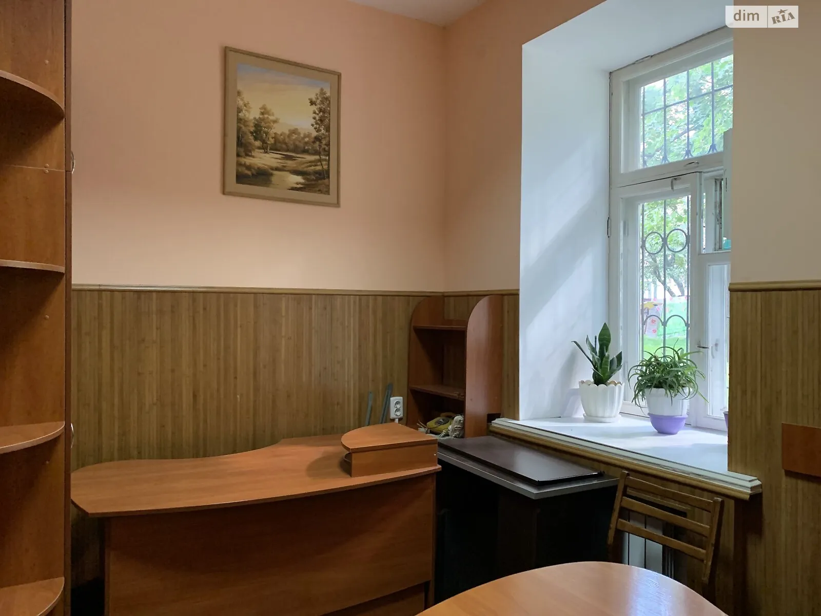 Сдается в аренду офис 82.6 кв. м в бизнес-центре, цена: 3000 грн - фото 1