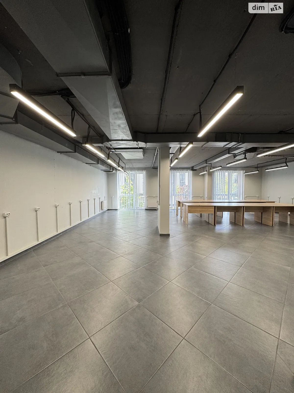 Продается помещения свободного назначения 164.8 кв. м в 9-этажном здании, цена: 214240 $ - фото 1