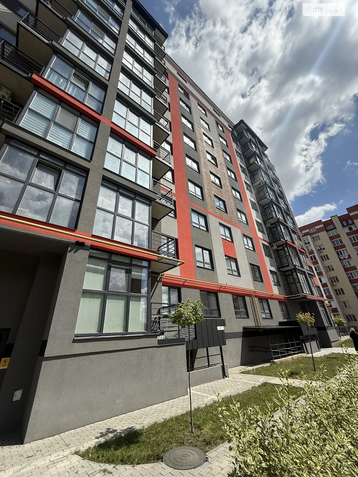 Продается 2-комнатная квартира 65 кв. м в Хмельницком, ул. Винницкая, 1/3 - фото 1