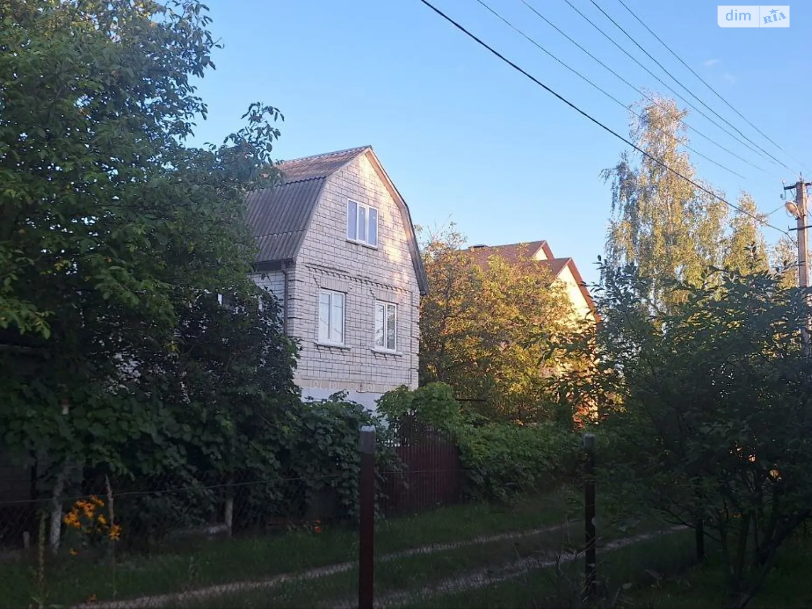Продается дом на 2 этажа 109.7 кв. м с подвалом, цена: 45000 $ - фото 1