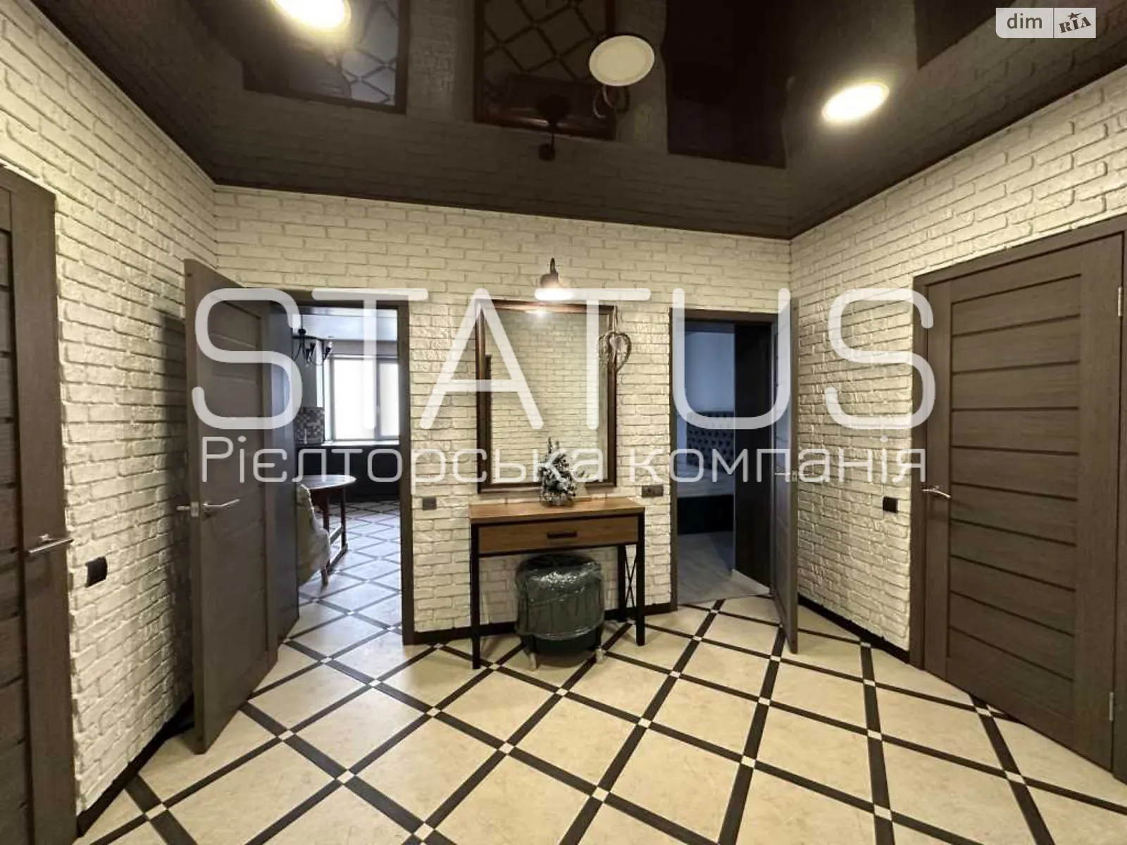 Продается 1-комнатная квартира 50.6 кв. м в Полтаве, ул. Геннадия Биличенко(Петровского) - фото 1