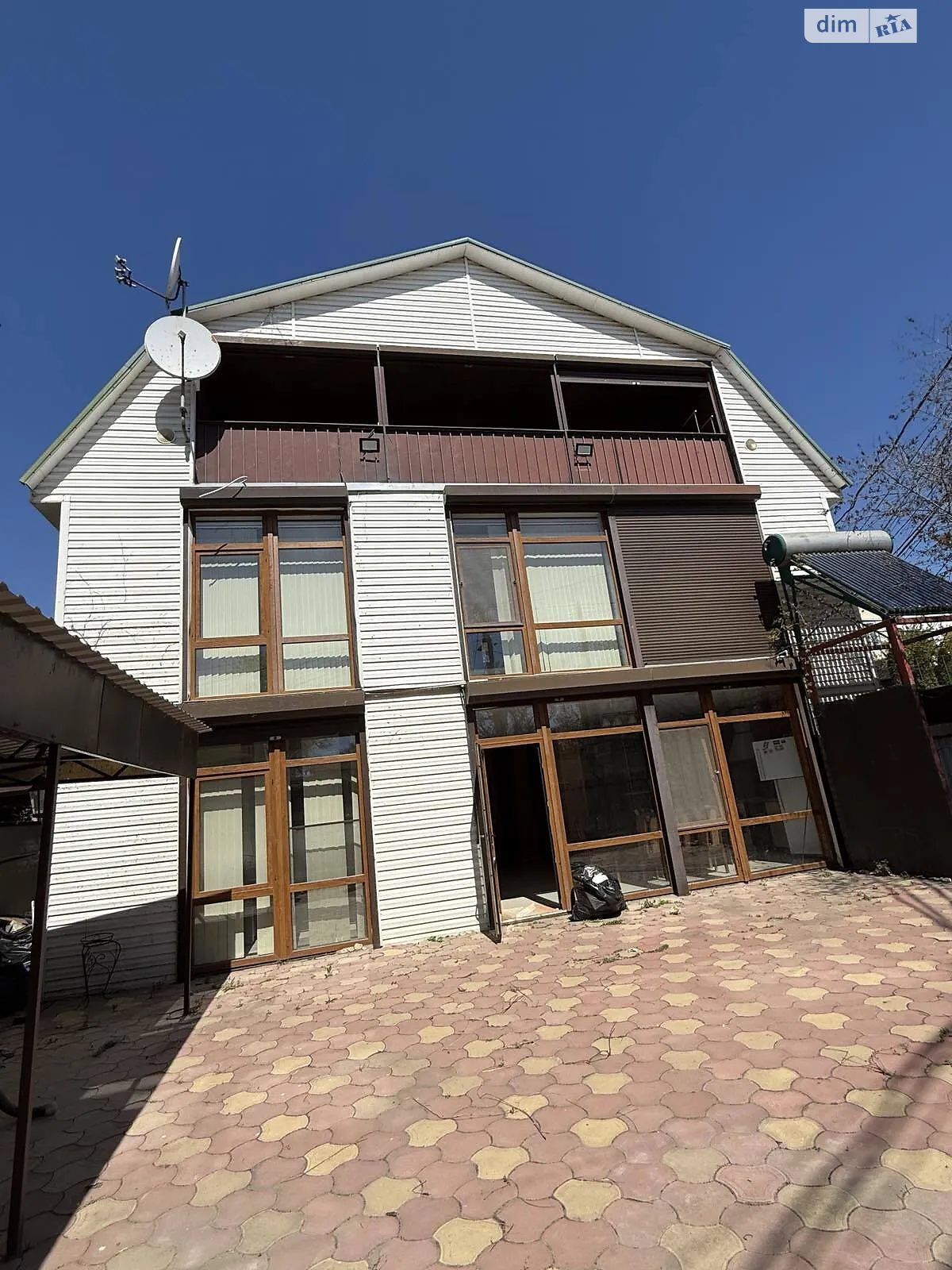 Сдается в аренду дом на 3 этажа с беседкой, цена: 120 $ - фото 1