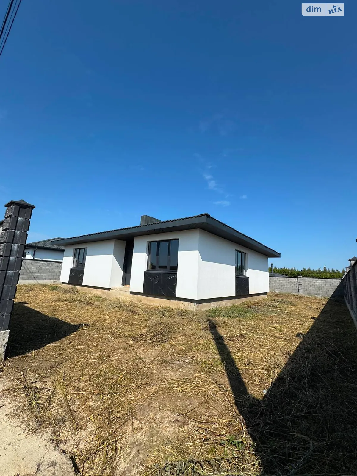 Продается одноэтажный дом 98 кв. м с бассейном, цена: 76000 $ - фото 1