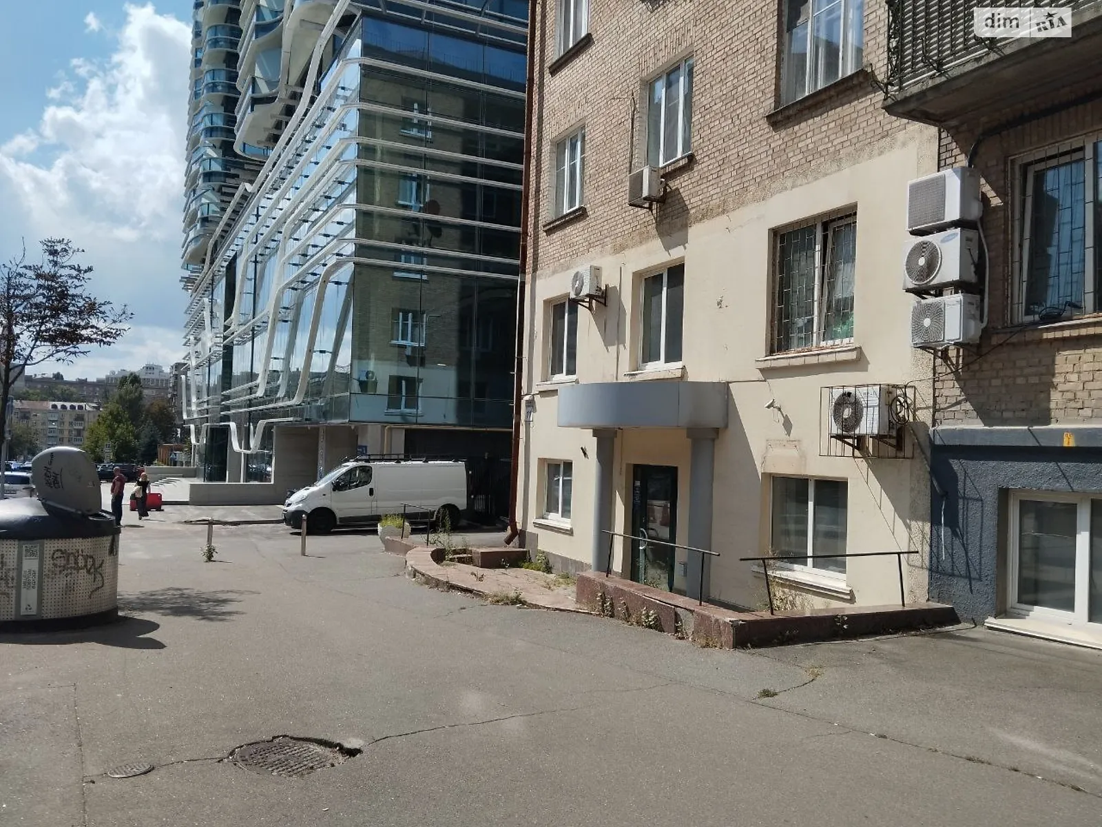 Сдается в аренду помещения свободного назначения 182 кв. м в 5-этажном здании, цена: 6380 $ - фото 1