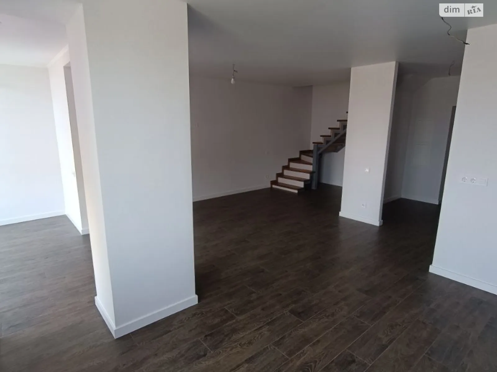 Продается 2-комнатная квартира 96 кв. м в Буче, пер. Тихого - фото 1