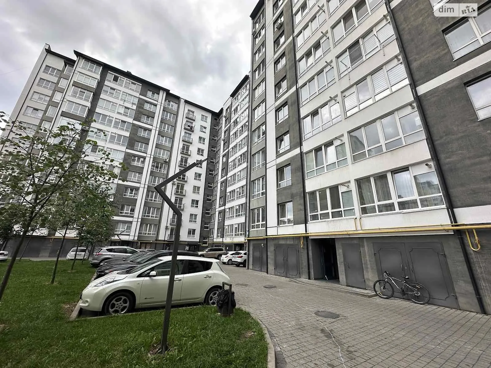 Продается 2-комнатная квартира 62 кв. м в Ивано-Франковске, ул. Довженко А., 21Ж - фото 1