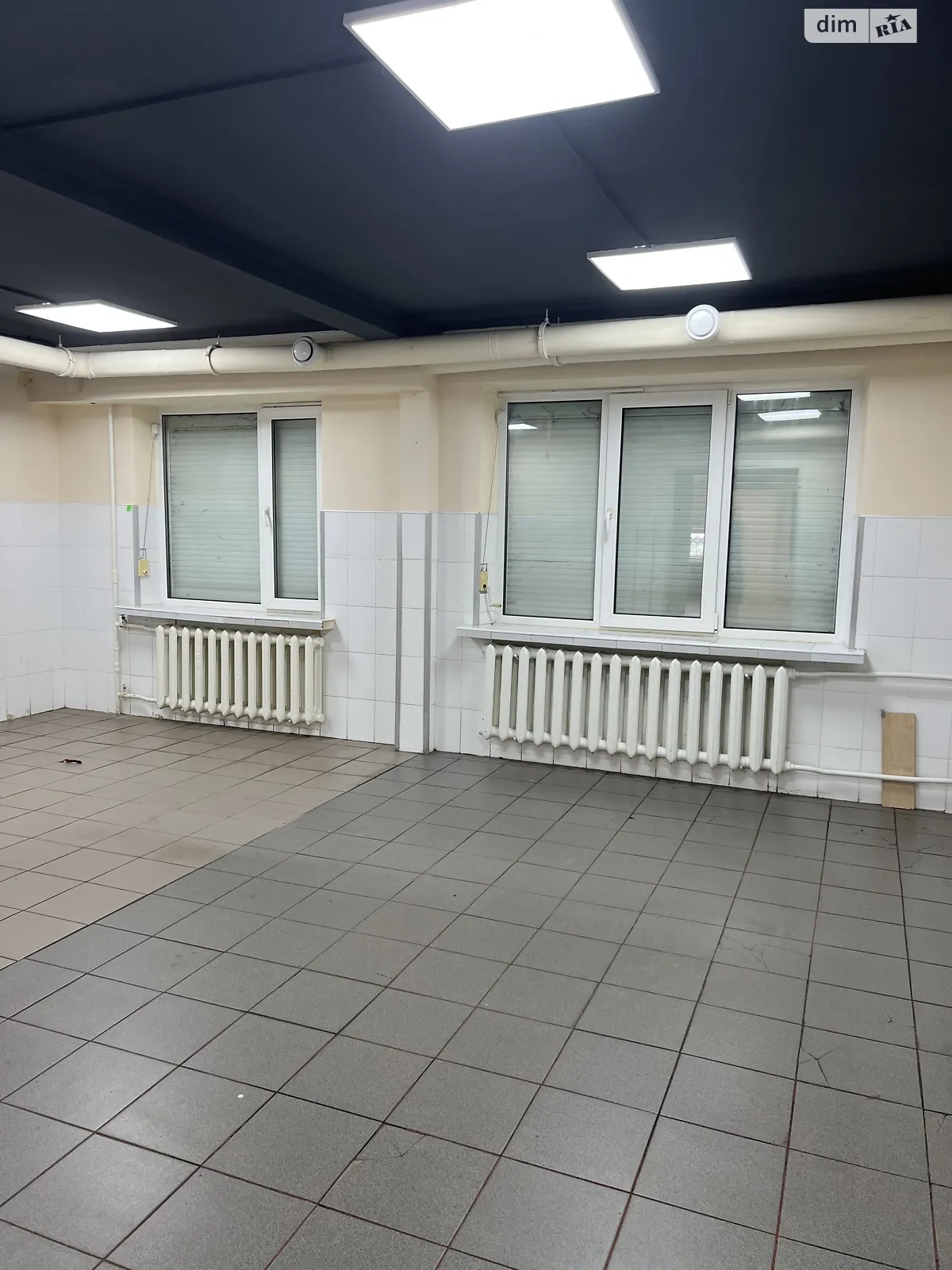 Сдается в аренду помещения свободного назначения 103.3 кв. м в 9-этажном здании, цена: 31000 грн - фото 1