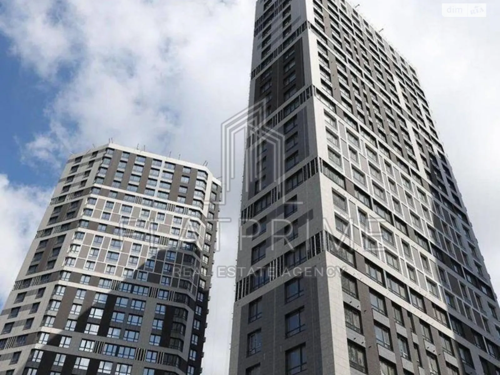 Продается 2-комнатная квартира 64 кв. м в Киеве, ул. Дегтяревская, 25Е - фото 1