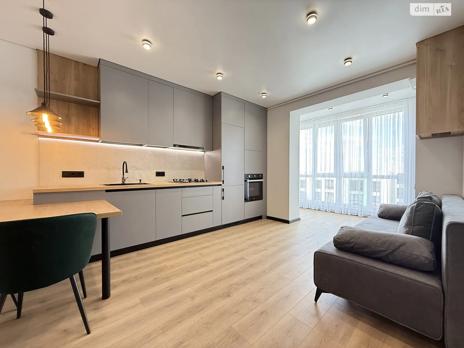 Продається 1-кімнатна квартира 45 кв. м у Рівному, вул. Студентська, 24А - фото 1