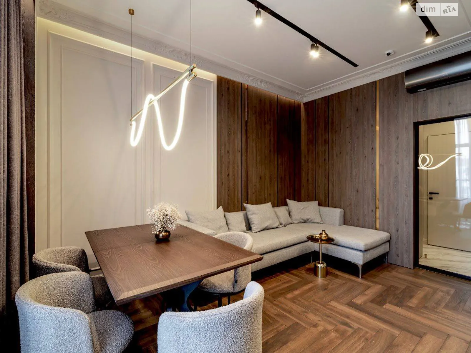 Продается 4-комнатная квартира 100 кв. м в Днепре, ул. Моссаковского Владимира, 7 корпус 3 - фото 1