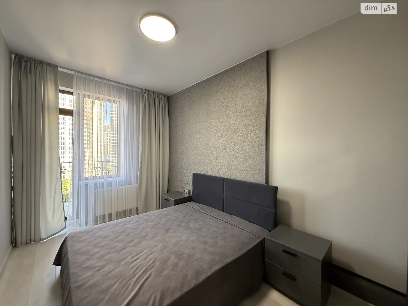 Продается 1-комнатная квартира 43 кв. м в Одессе, ул. Генуэзская, 1/1 - фото 1