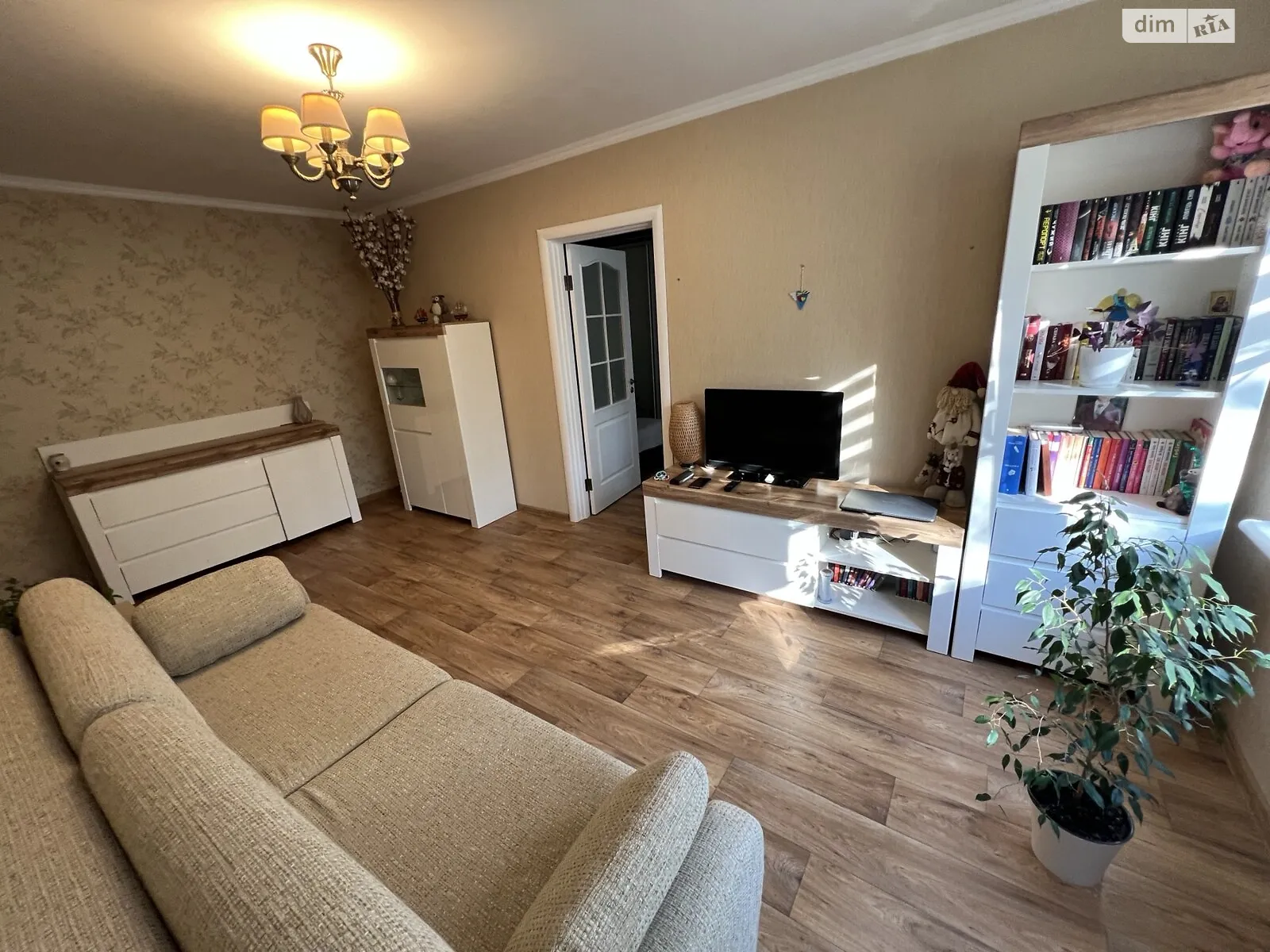 Продается 3-комнатная квартира 57.5 кв. м в Николаеве, просп. Мира, 48 - фото 1