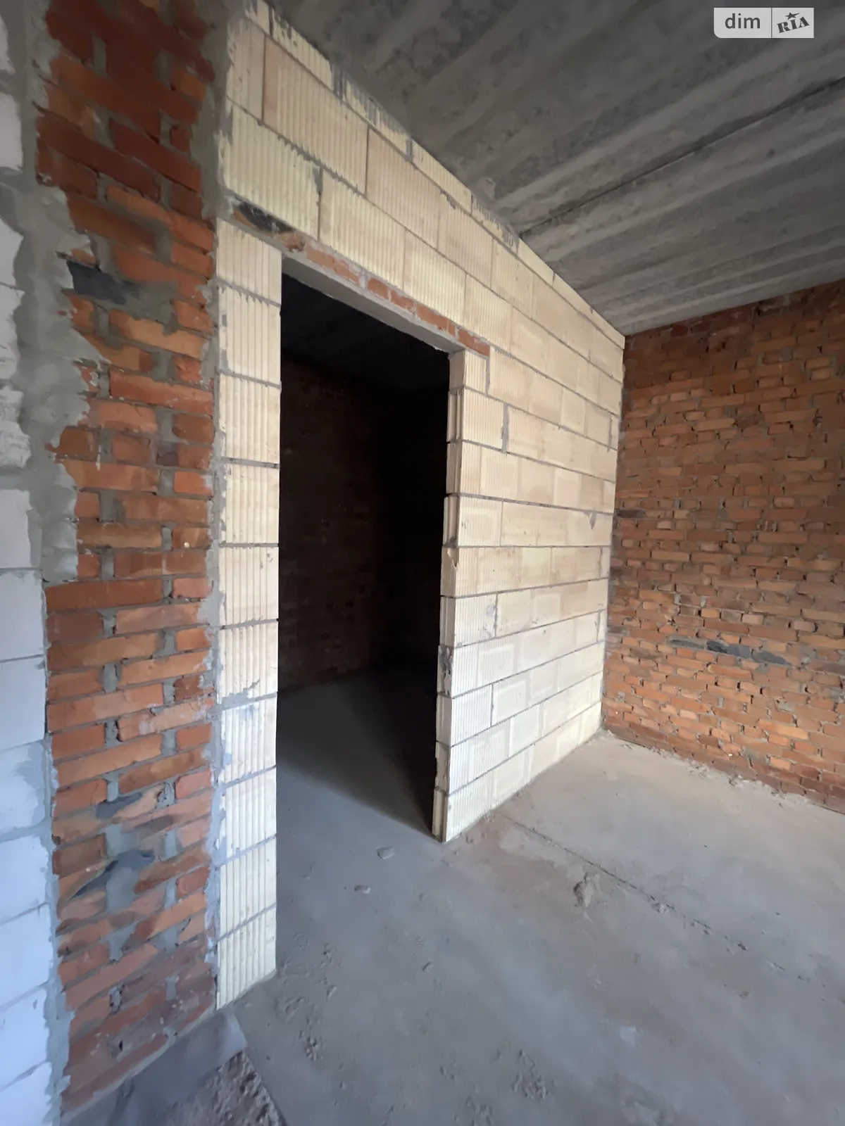 Продается 1-комнатная квартира 38 кв. м в Виннице, ул. Грушева, 72 - фото 1