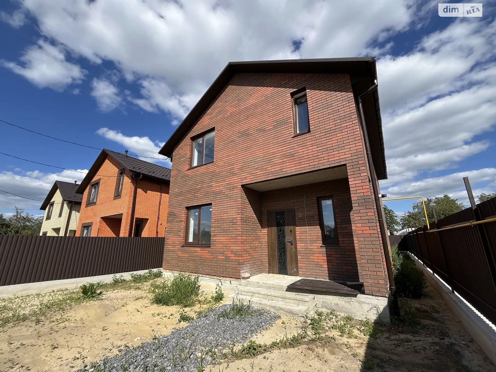Продается дом на 2 этажа 127 кв. м с беседкой, цена: 93000 $ - фото 1