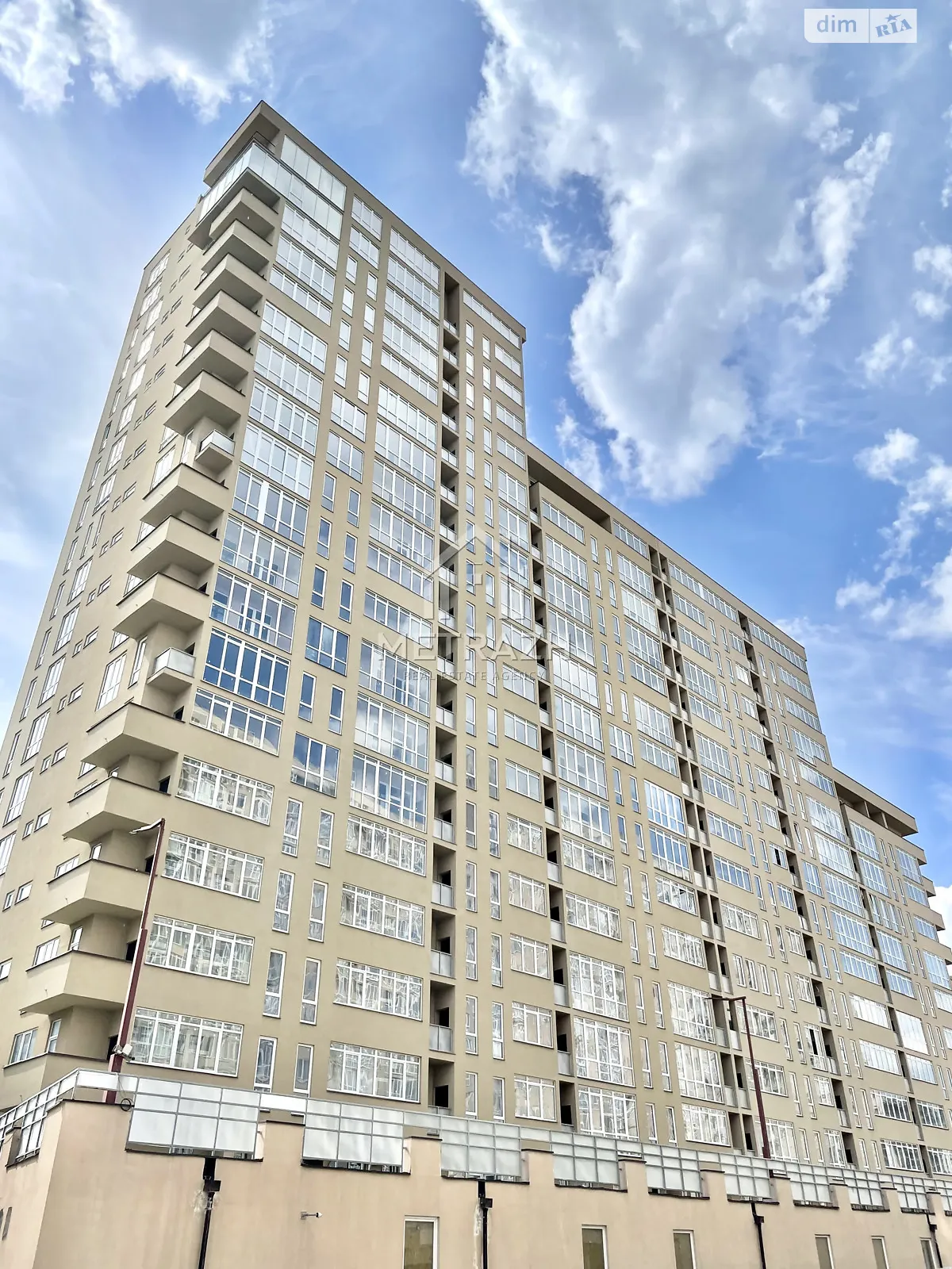 Продается 1-комнатная квартира 48 кв. м в Харькове, ул. Клочковская, 117 - фото 1