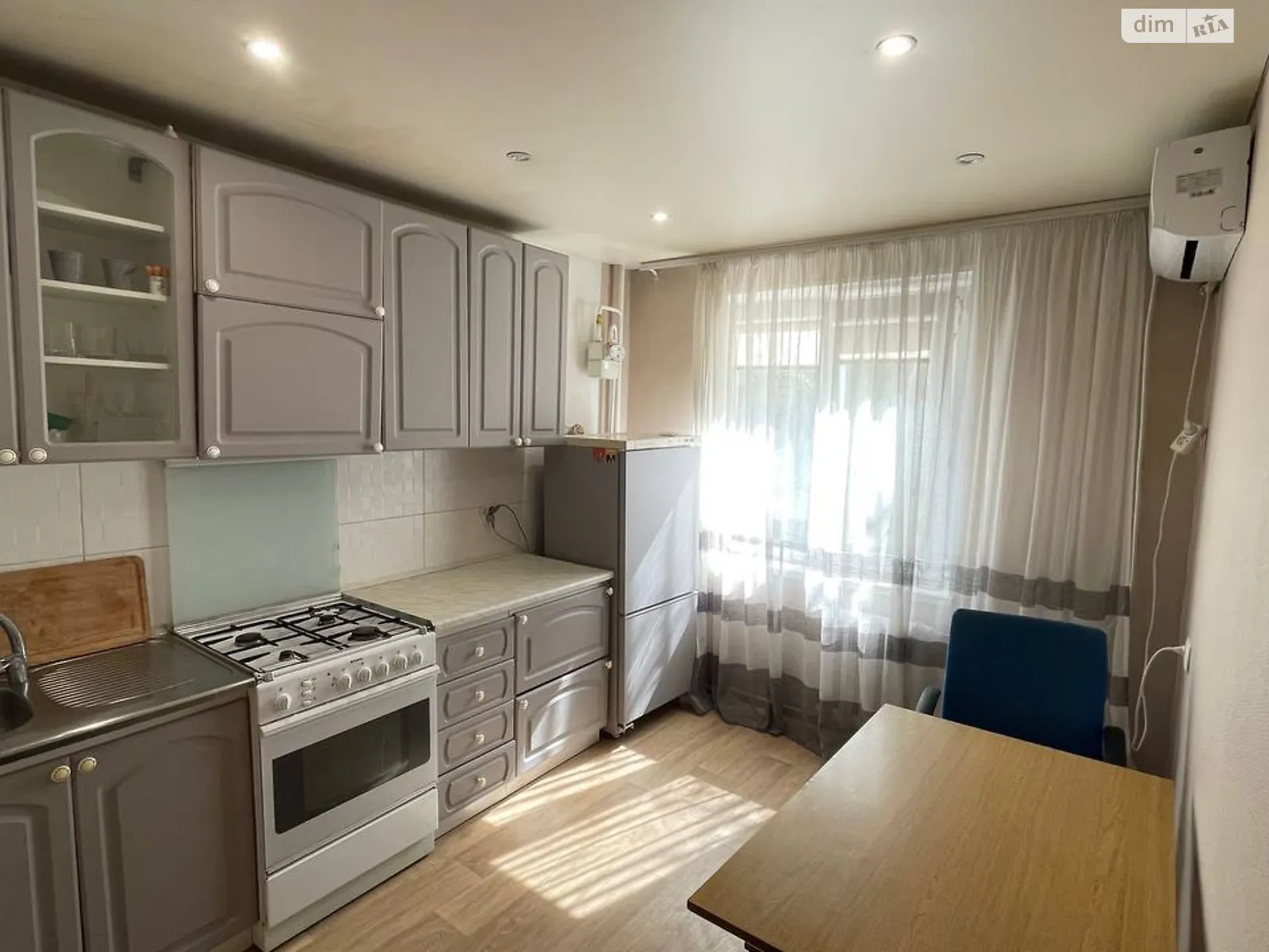 Продается 1-комнатная квартира 33.3 кв. м в Днепре, просп. Поля Александра - фото 1