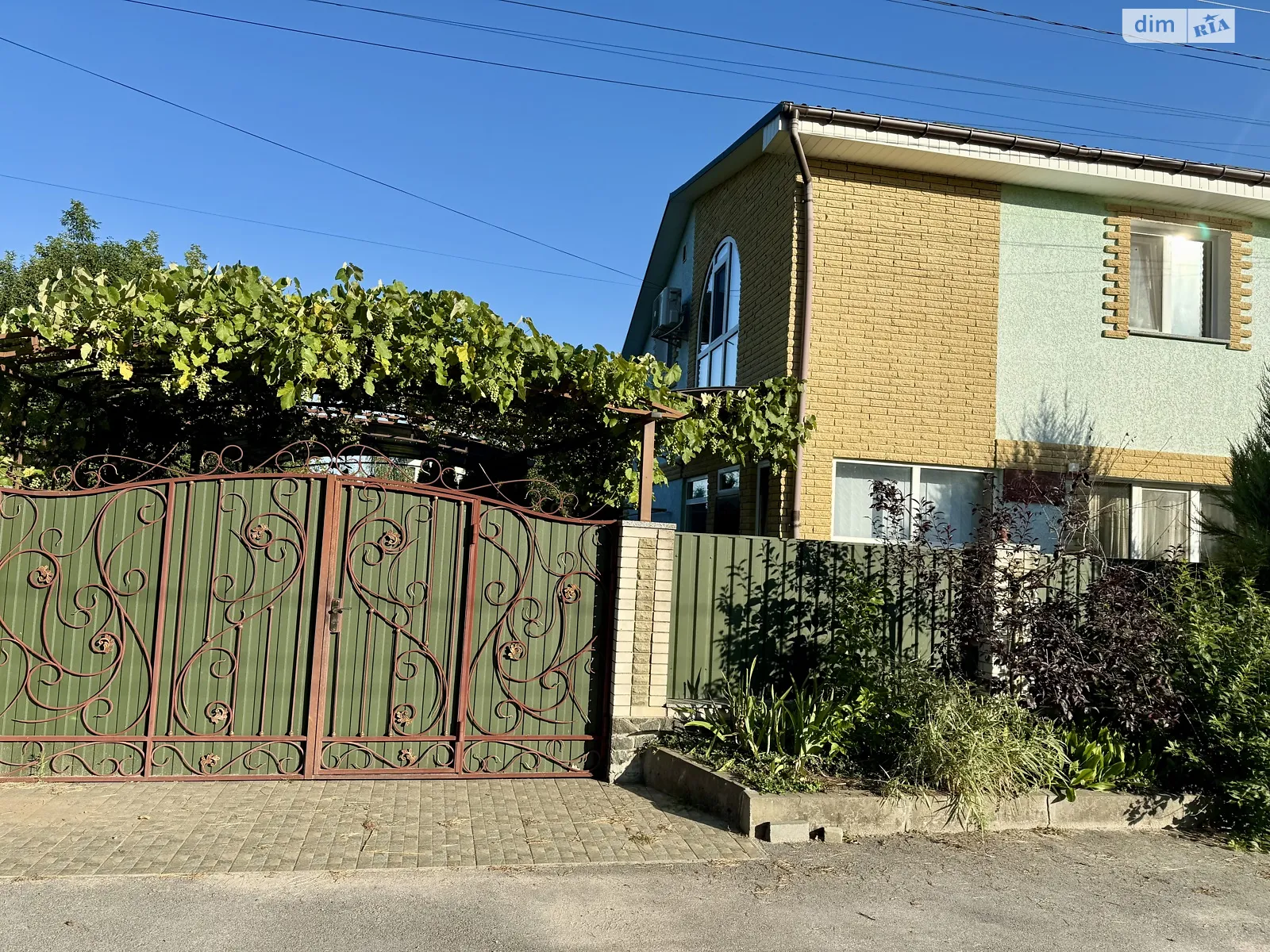 Продается дом на 2 этажа 109.1 кв. м с мебелью, цена: 128500 $ - фото 1