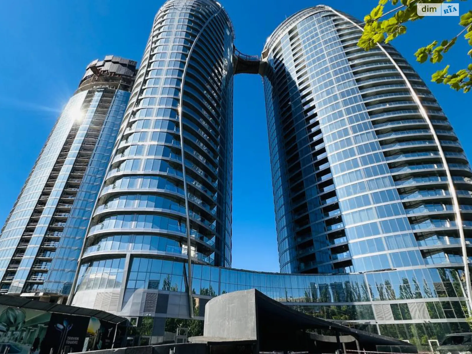 Продается 1-комнатная квартира 61.9 кв. м в Киеве, ул. Иоанна Павла II(Патриса Лумумбы), 12 - фото 1