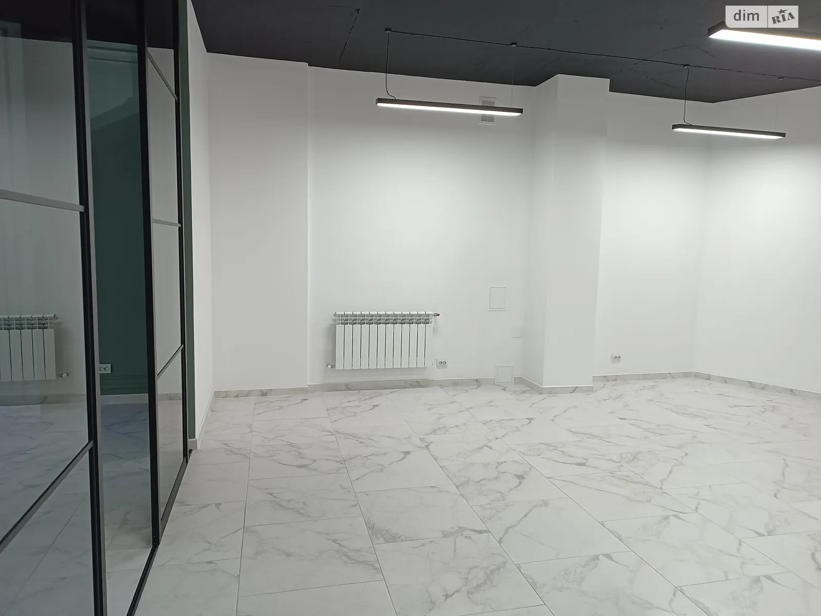 Сдается в аренду помещения свободного назначения 63.1 кв. м в 8-этажном здании, цена: 15775 грн - фото 1