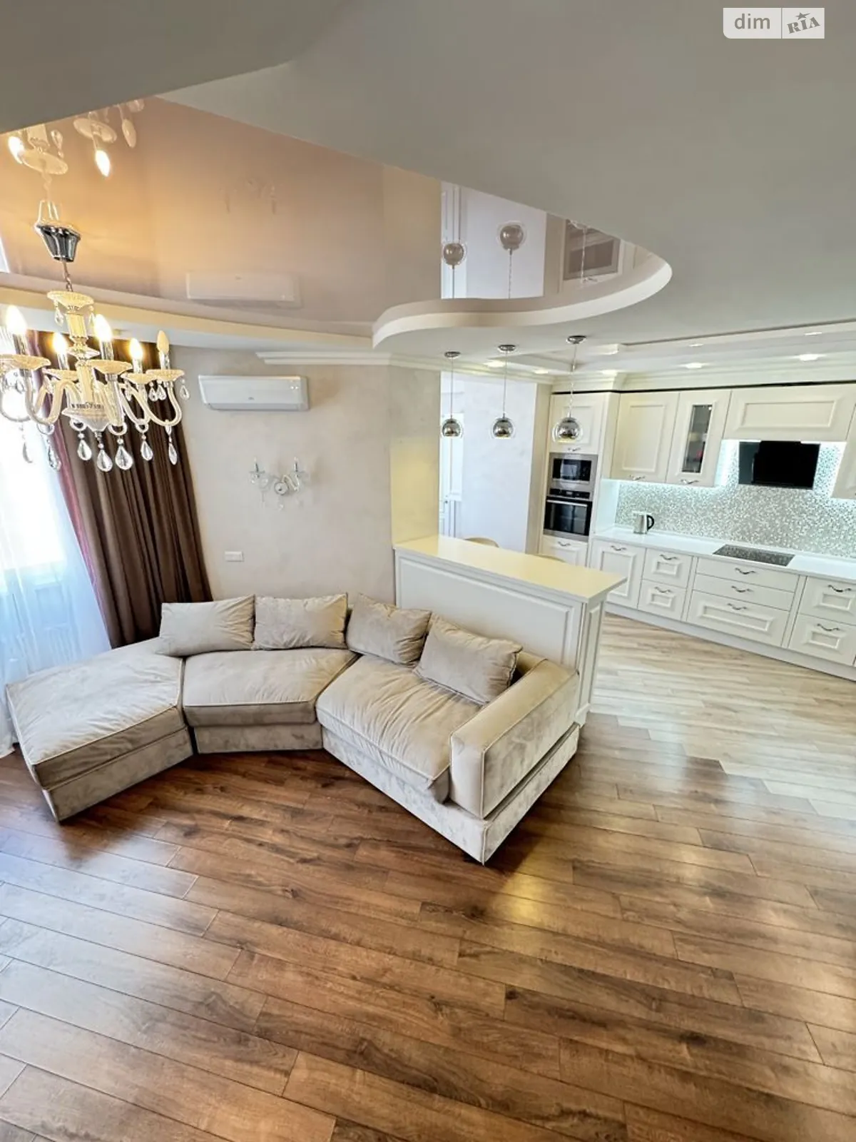 Продается 3-комнатная квартира 117 кв. м в Софиевской Борщаговке, ул. Андрея Малышка(Толстого), 94 - фото 1