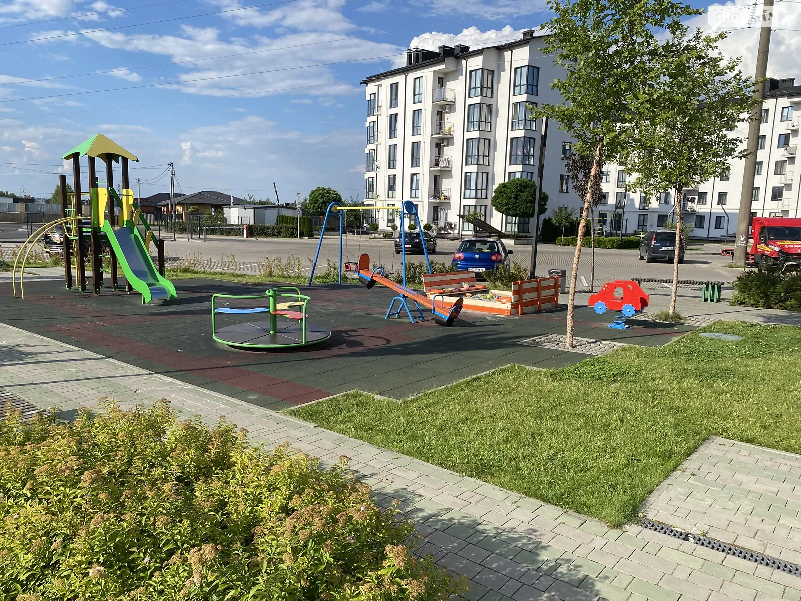 Продается 1-комнатная квартира 43 кв. м в Струмовке, ул. Подольская, 4Б - фото 1