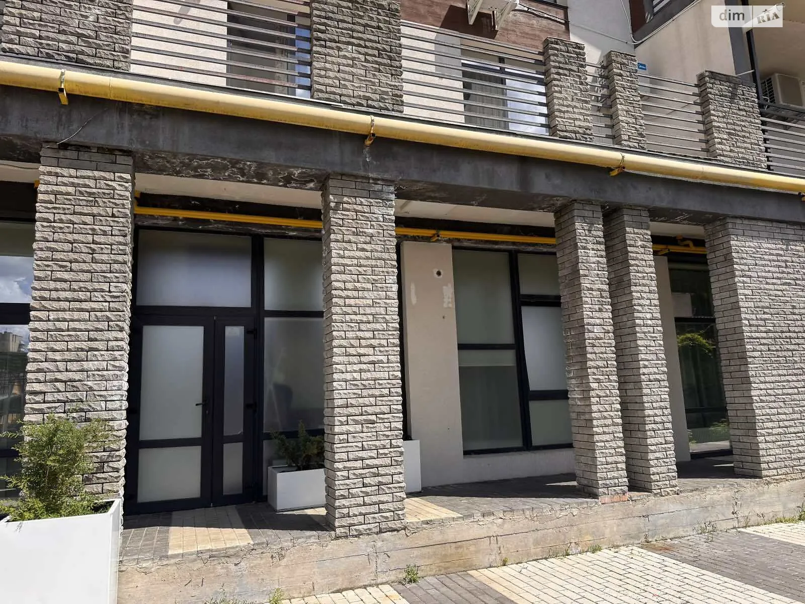 Продается офис 218 кв. м в бизнес-центре, цена: 511400 $ - фото 1