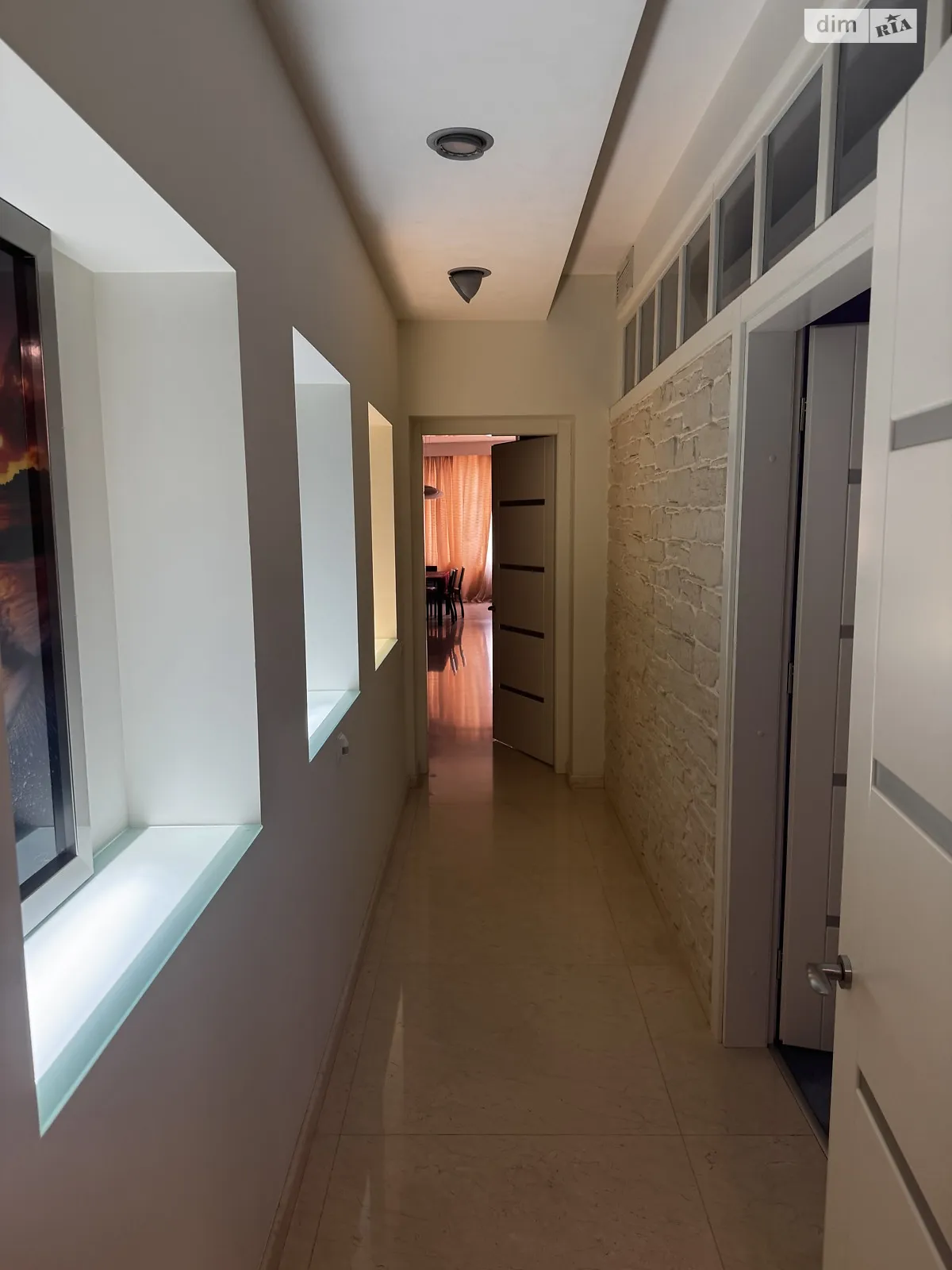 Продается 4-комнатная квартира 250 кв. м в Днепре, ул. Гоголя, 3 - фото 1