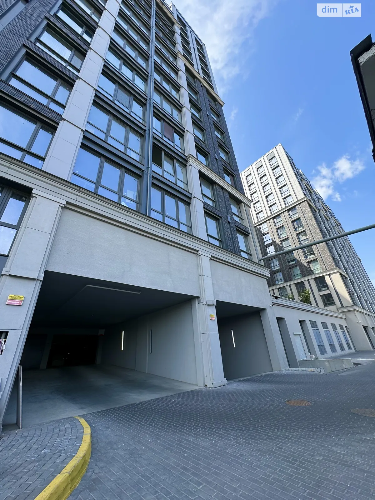 Продается подземный паркинг под легковое авто на 15.3 кв. м, цена: 19200 $ - фото 1