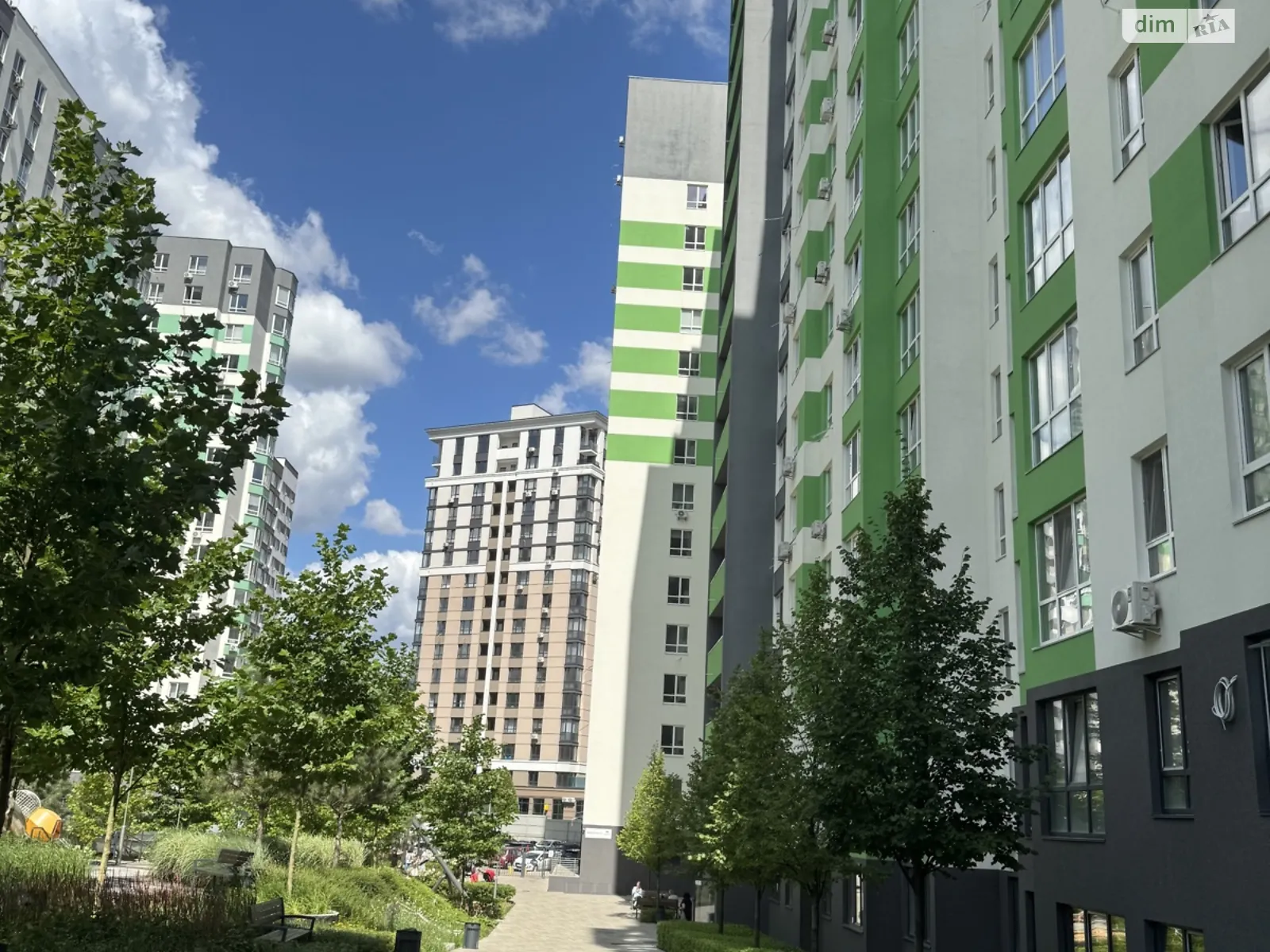 Продается 1-комнатная квартира 46 кв. м в Ирпене, ул. Университетская(Карла Маркса), 3/15 - фото 1