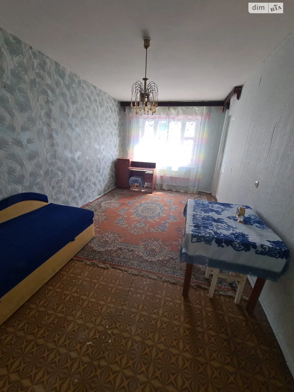 Продается 1-комнатная квартира 39.5 кв. м в Чернигове, ул. Независимости - фото 1