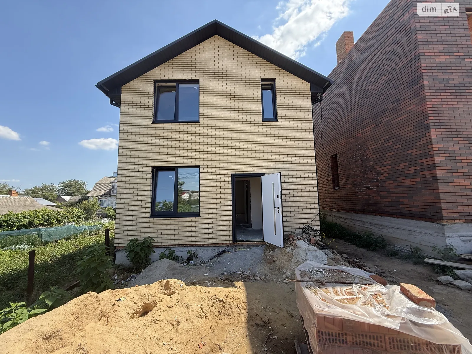 Продается дом на 2 этажа 105 кв. м с балконом, цена: 88000 $ - фото 1