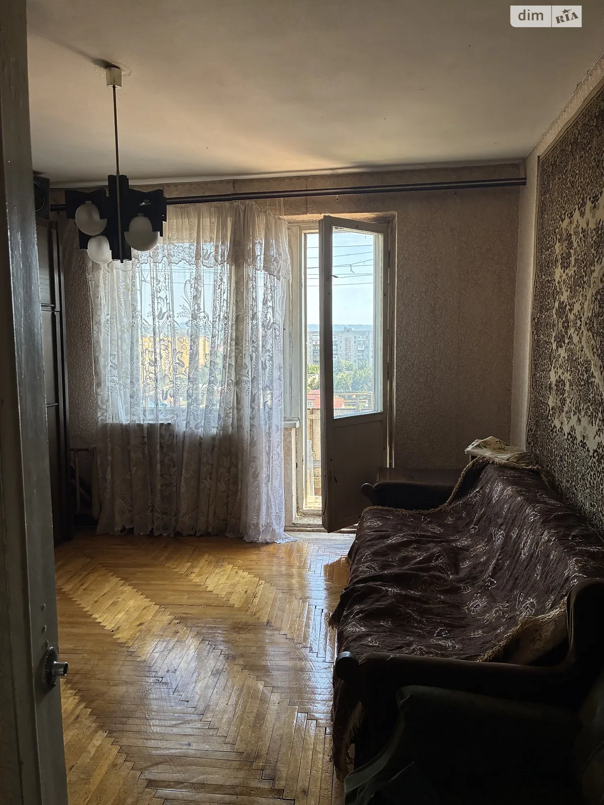 Продается 3-комнатная квартира 67 кв. м в Ужгороде, ул. Минайская, 3 - фото 1