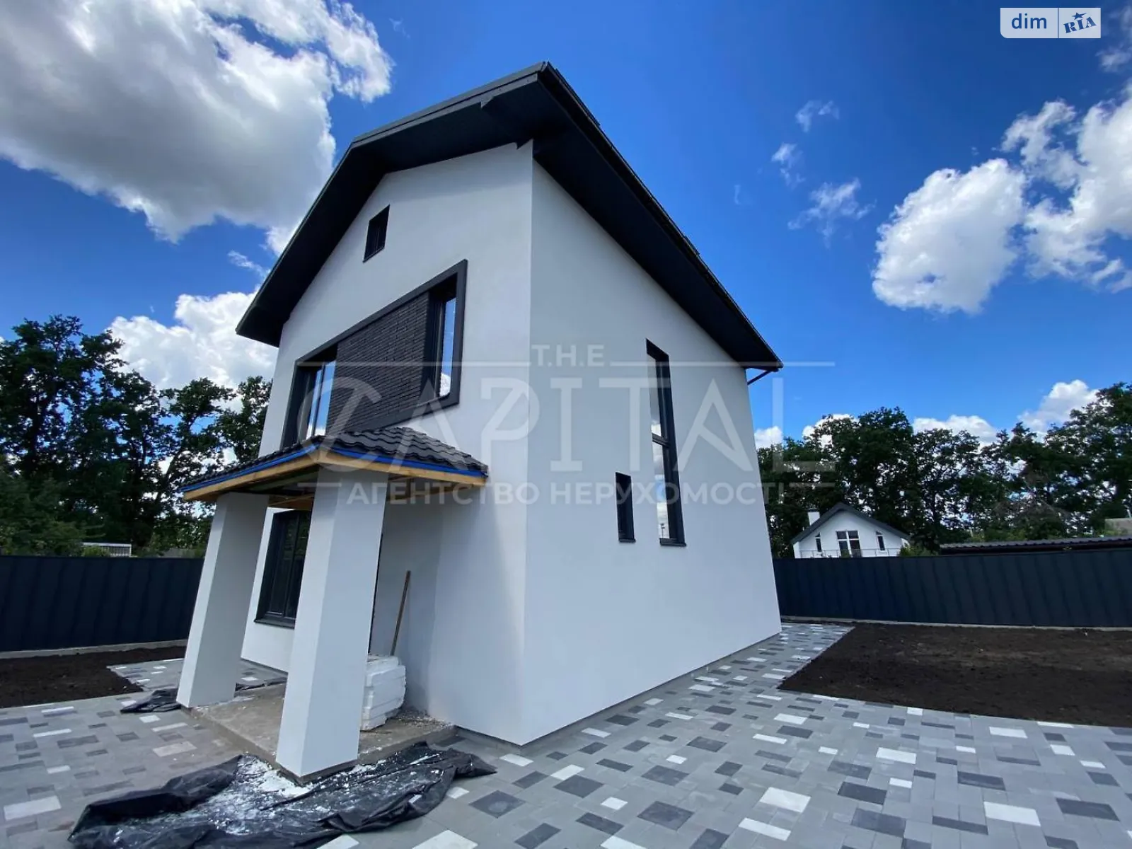 Продается дом на 3 этажа 145 кв. м с балконом, цена: 145000 $ - фото 1