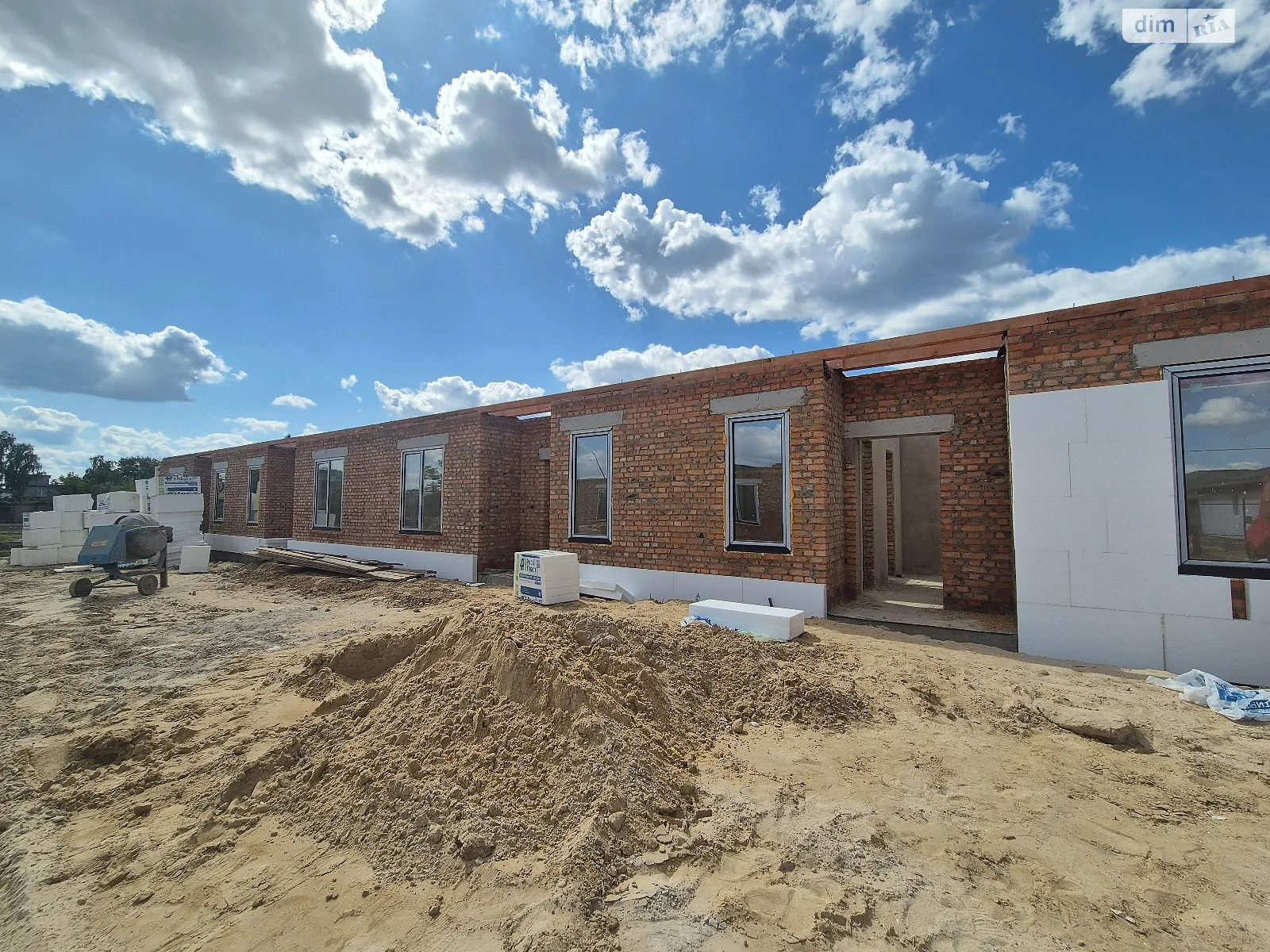 Продается одноэтажный дом 63 кв. м с верандой, цена: 63000 $ - фото 1