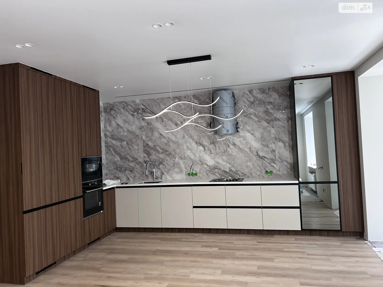 Продается 3-комнатная квартира 106 кв. м в Виннице, ул. Анатолия Бортняка - фото 1