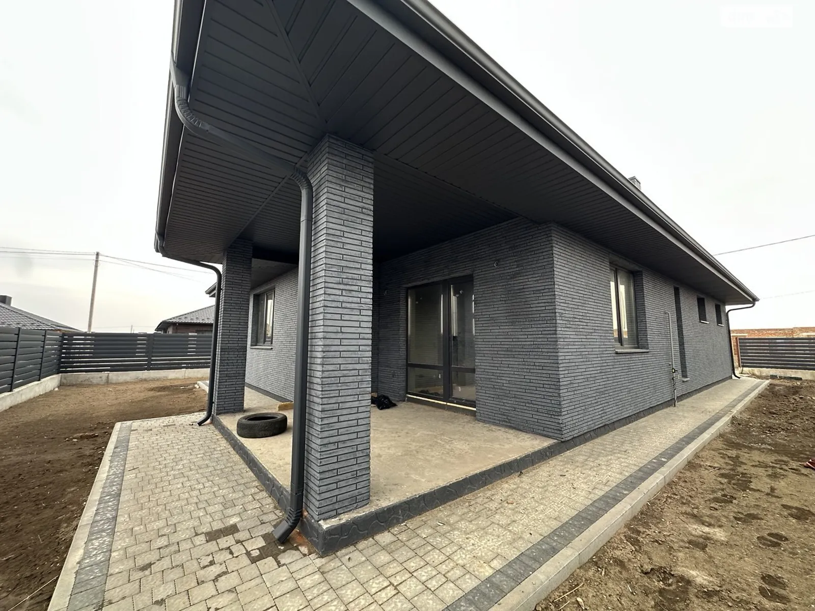 Продается одноэтажный дом 121 кв. м с подвалом, цена: 99000 $ - фото 1