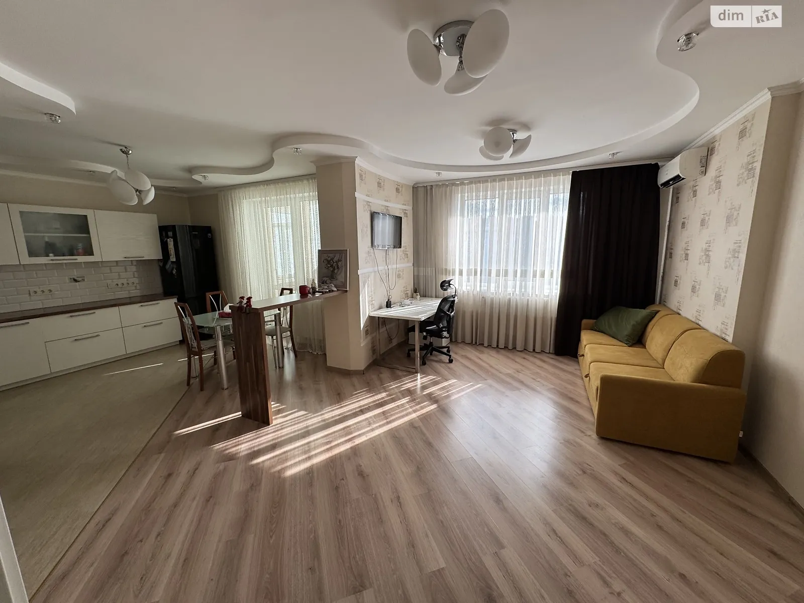 Здається в оренду 1-кімнатна квартира 59 кв. м у Києві, вул. Ревуцького, 9 - фото 1