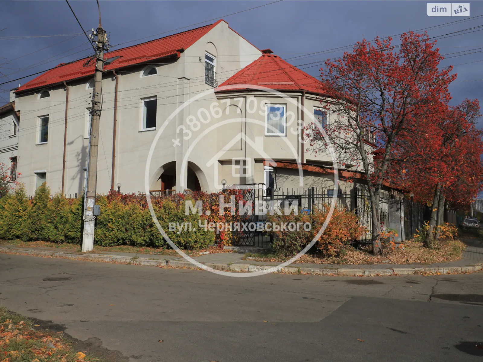 Продается дом на 2 этажа 955.1 кв. м с мансардой, цена: 800000 $ - фото 1