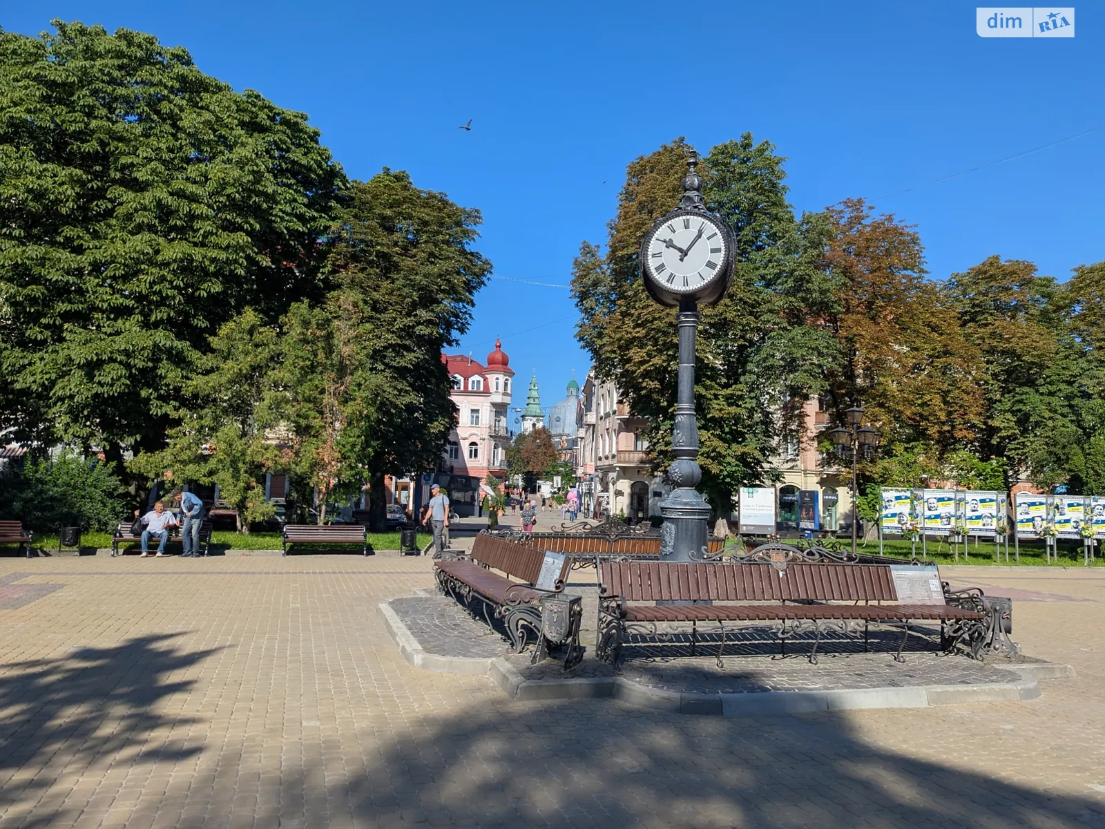 3-комнатная квартира 121 кв. м в Тернополе, ул. Сагайдачного Гетмана, 3 - фото 1