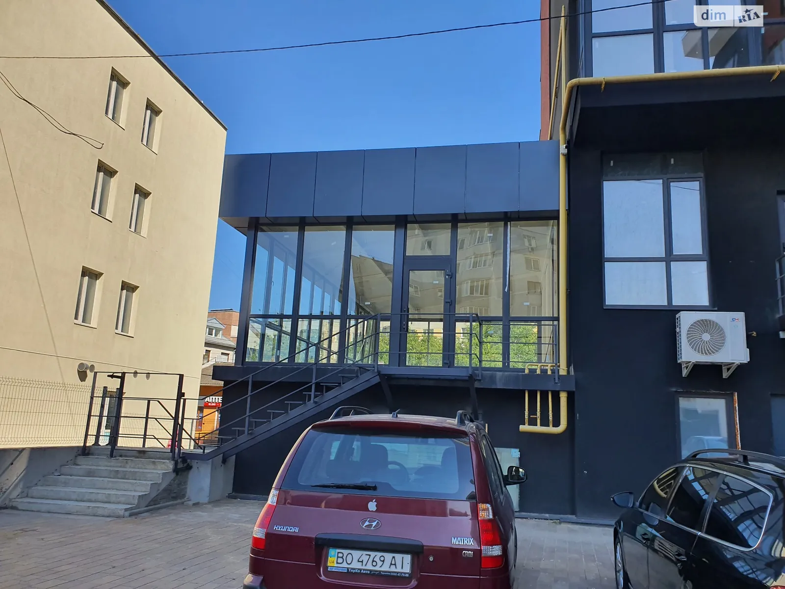 Сдается в аренду помещения свободного назначения 76 кв. м в 10-этажном здании, цена: 2000 $ - фото 1