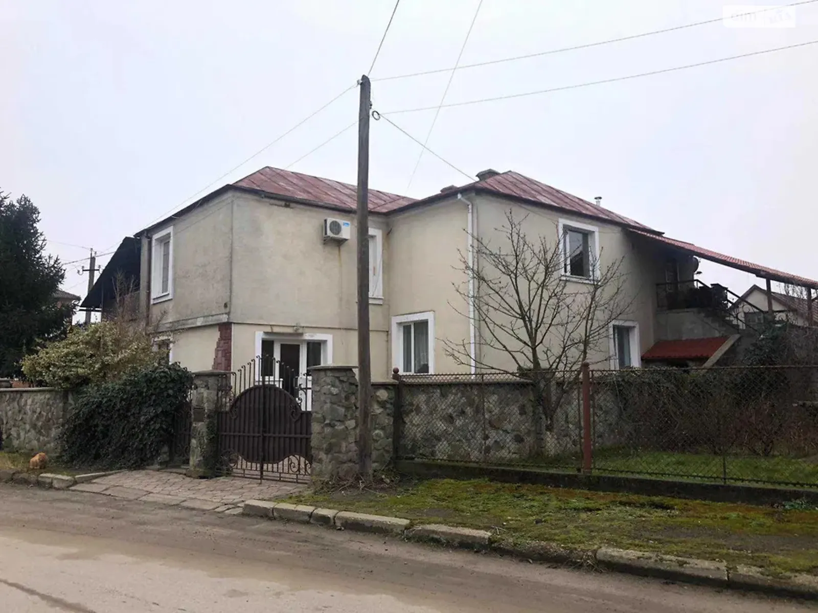 Продается дом на 2 этажа 245 кв. м с беседкой, цена: 80000 $ - фото 1