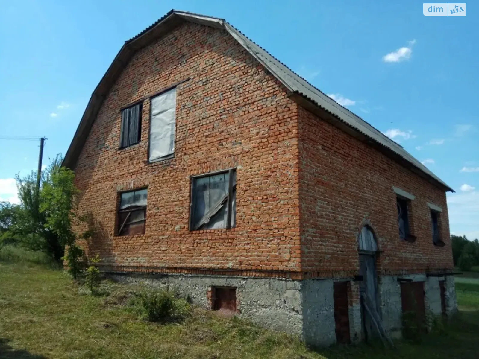 Продается дом на 2 этажа 195 кв. м с садом, цена: 12999 $ - фото 1