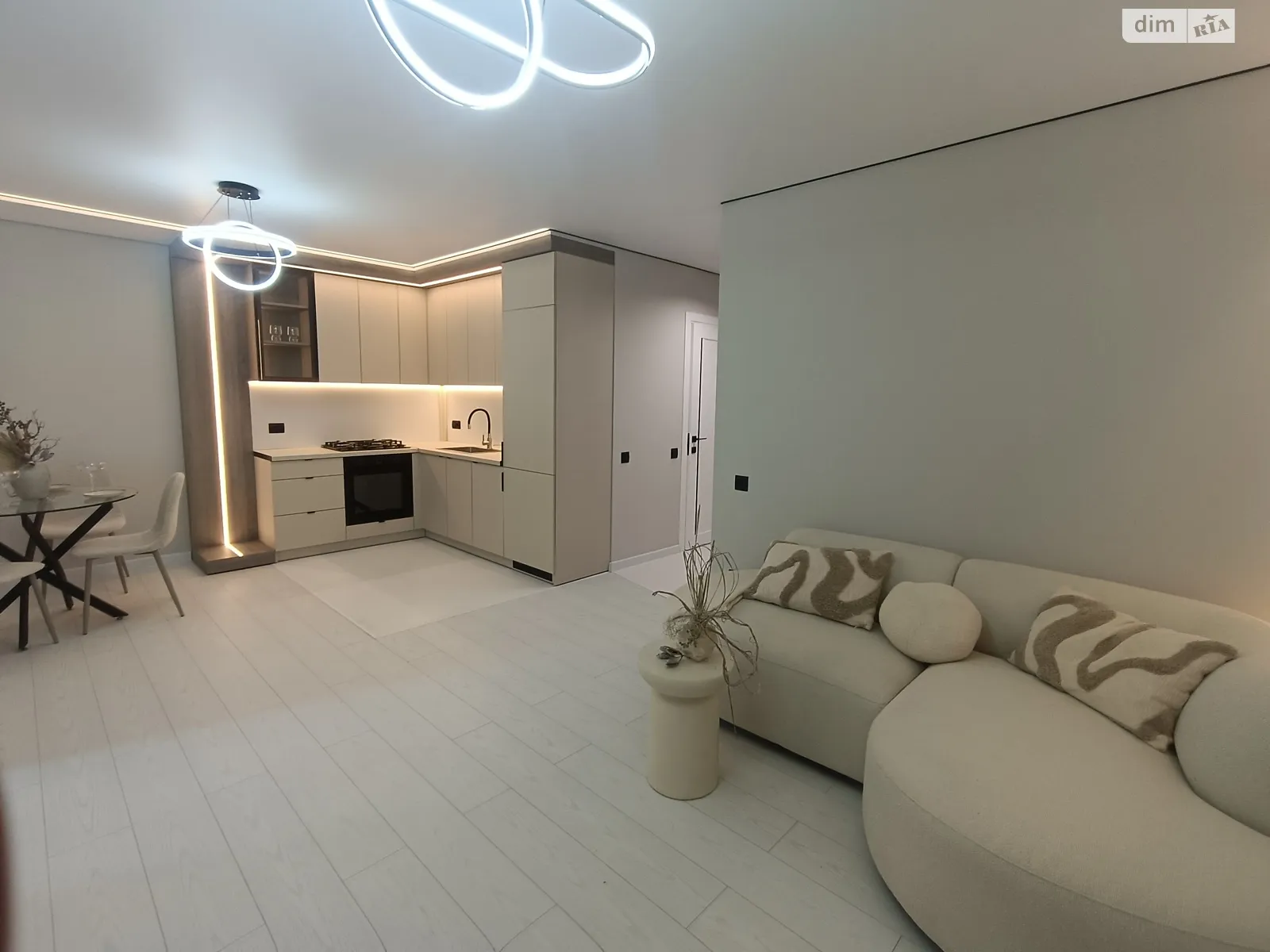 2-кімнатна квартира 62 кв. м у Тернополі, вул. Київська, 9Д - фото 1