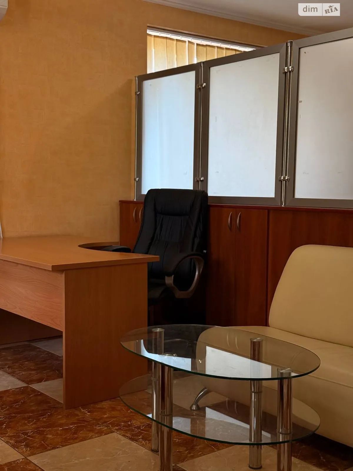 Сдается в аренду помещения свободного назначения 44.3 кв. м в 10-этажном здании, цена: 14000 грн - фото 1