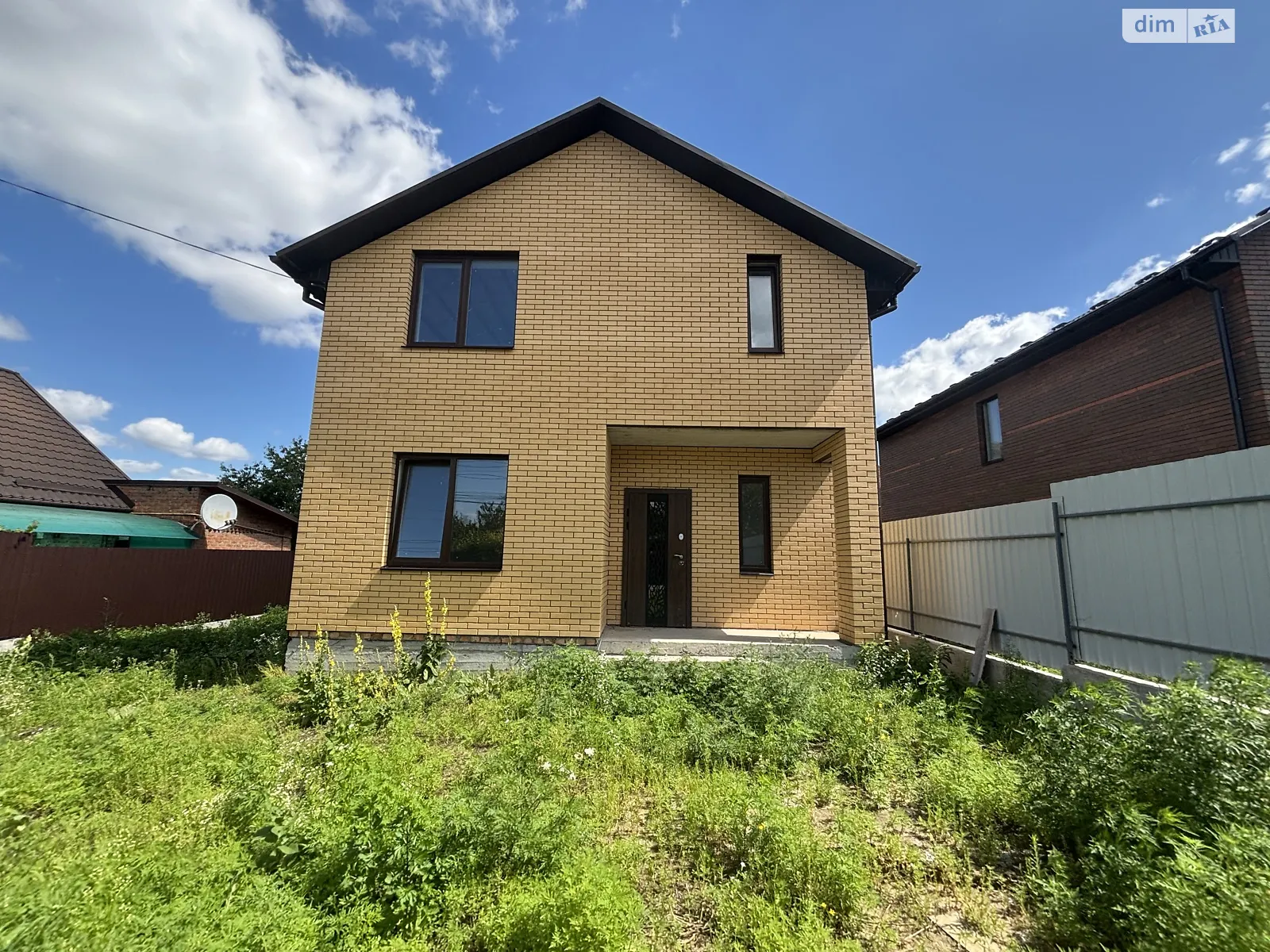 Продается дом на 2 этажа 125 кв. м с подвалом, цена: 125000 $ - фото 1