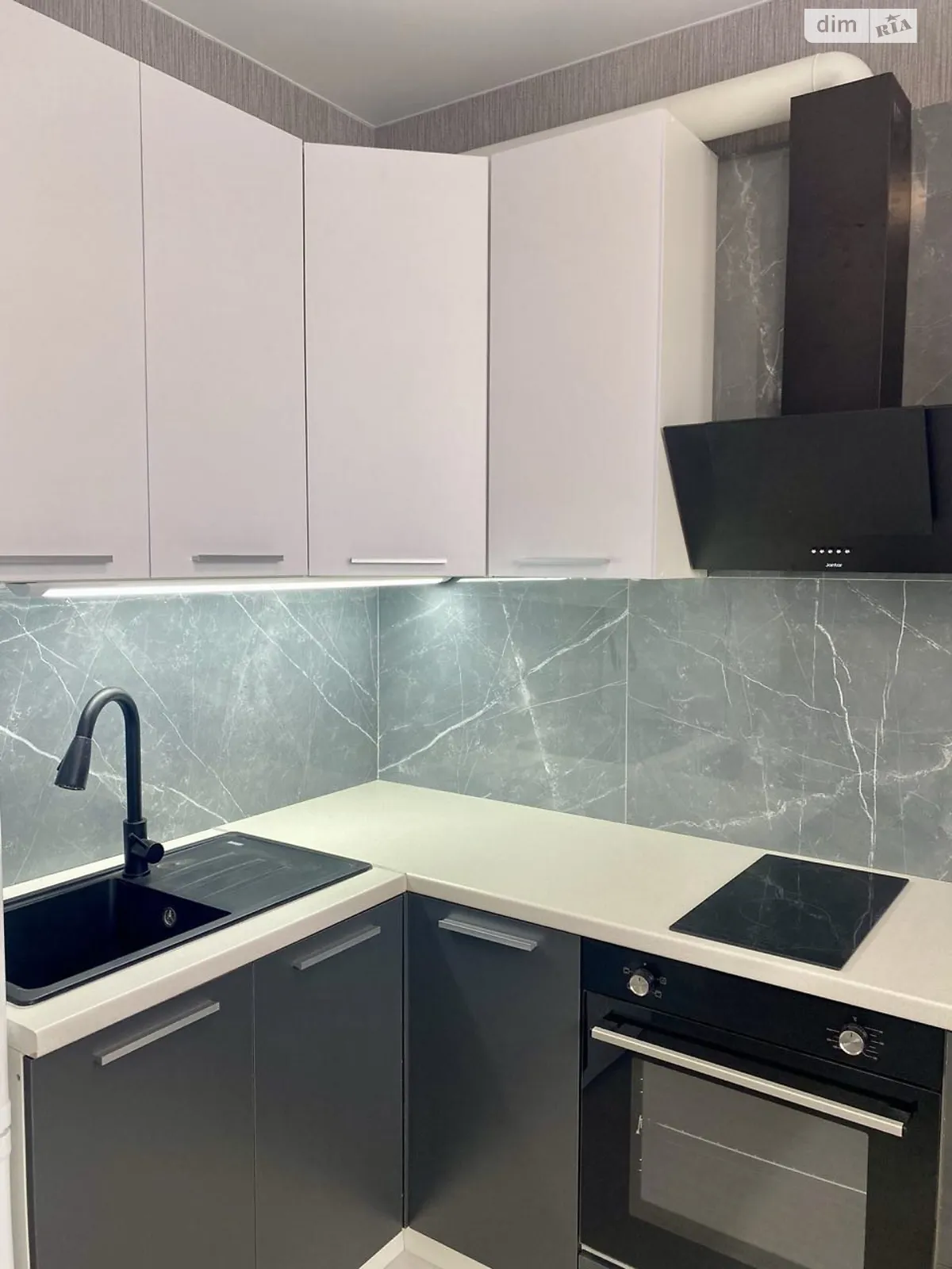 Продается 1-комнатная квартира 26 кв. м в Киеве, ул. Михаила Дерегуса, 44 - фото 1