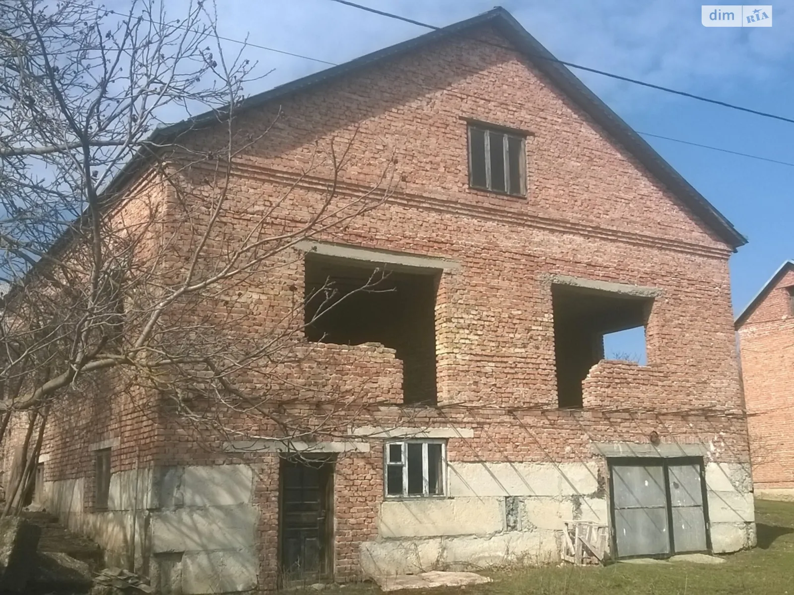 Продається будинок 3 поверховий 200 кв. м з банею/сауною, цена: 44000 € - фото 1